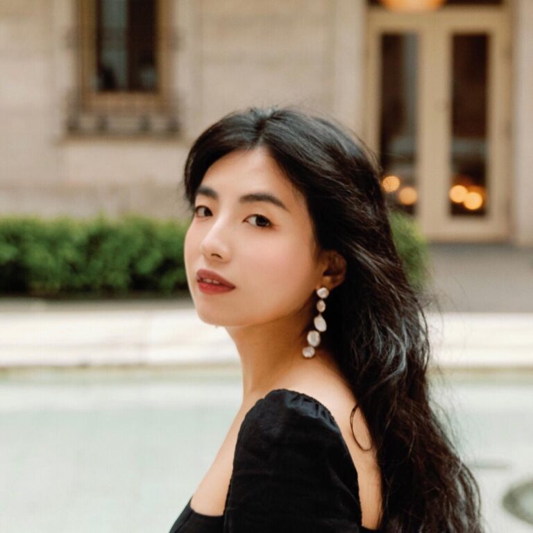 Rayna Yun Chou